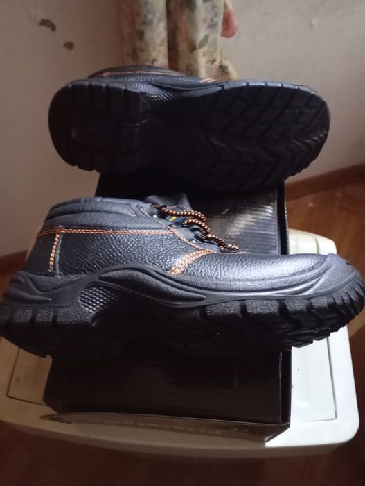 Bota biqueira aco