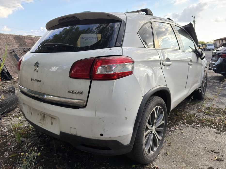 Peugeot 4008
