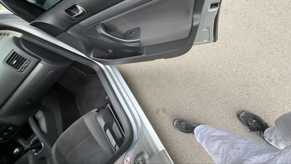VW гольф 5 1.4  2008 року 152 тис пробіг