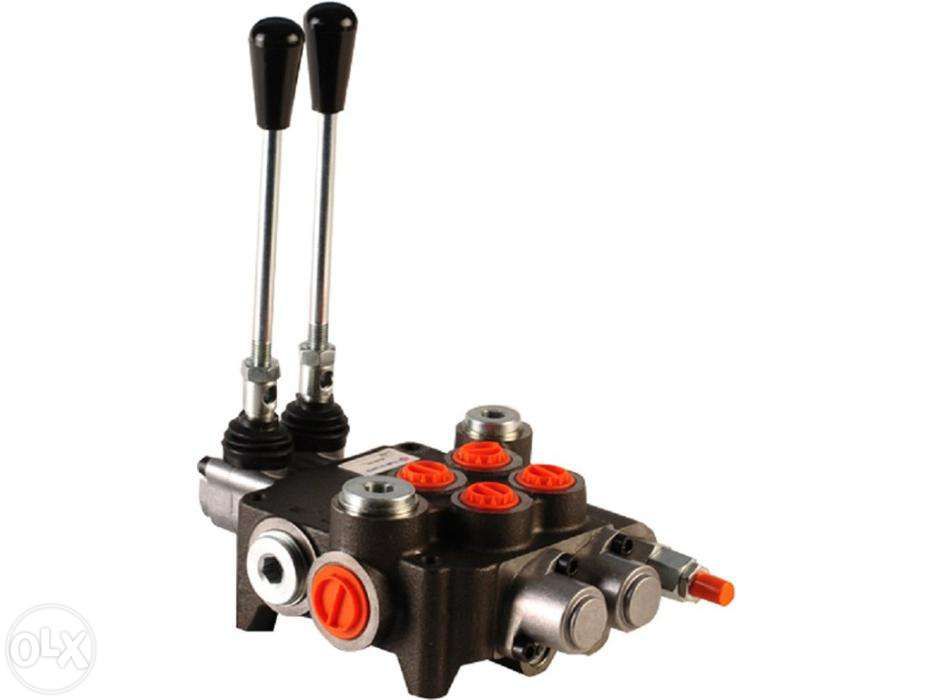 Розподільник гідравлічний Гидравлический распределитель двох секційний