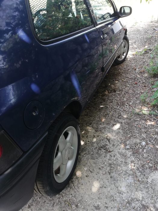 Carro renault clio