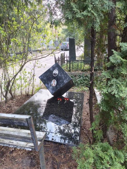 Участок на центральном кладбище
