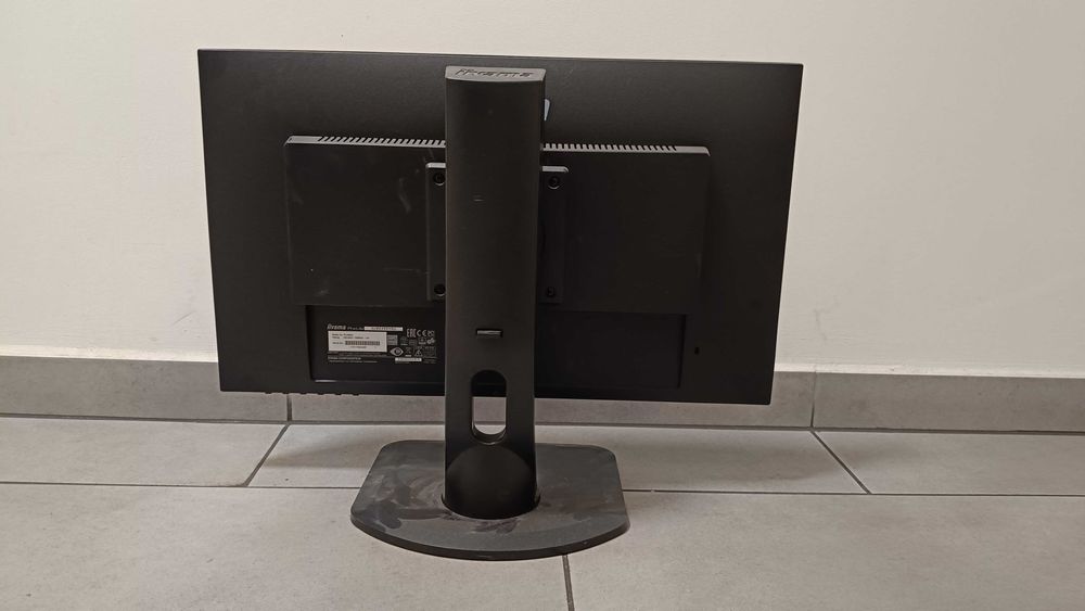 Monitor Iiyama ProLite stan powystawowy