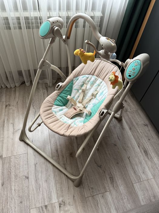 Заколисуючий центр, працює від павербанк та марежі