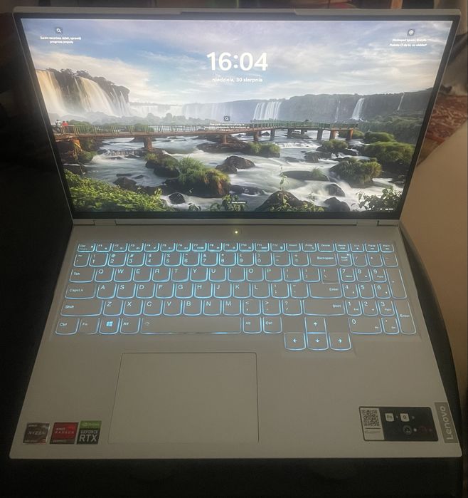 Legion 5 Pro-16ACH6H Laptop (Lenovo) - Type 82JQ W10, 32 GB RAM, Biały