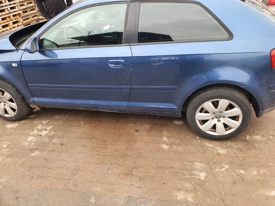 audi a3 8p fotel kanapa deska kokpit podsufitka boczek podłokietnik licznik panel szyb stacyjka