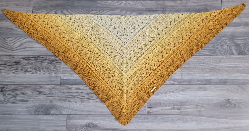 chusta robiona ręcznie na szydełku Wachlarzy czar