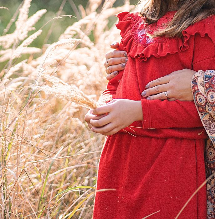 Sukienka czerwona, koronka, święta, sesja dzianina