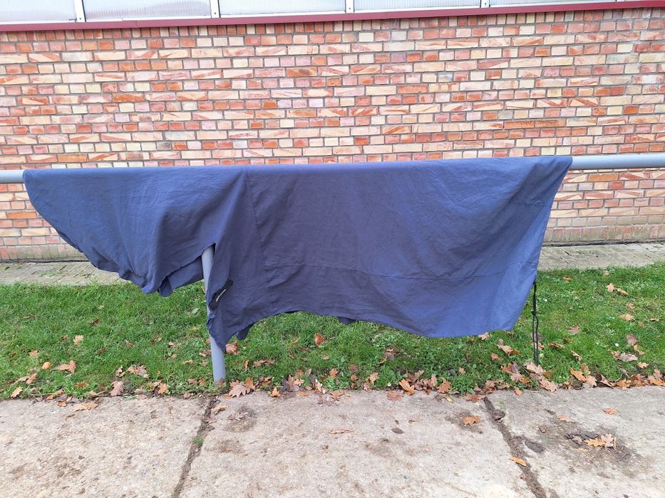 Derka osuszająca dla konia z mikrofibry 145 cm z kołnierzem