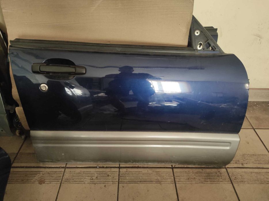 Drzwi prawy przód i tył kompletne  lewe SUBARU FORESTER I SF