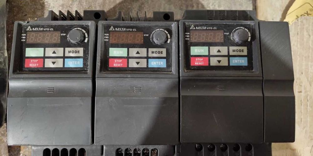 Перетворювачі частоти Delta