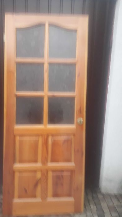 drzwi sosnowe lakierowane