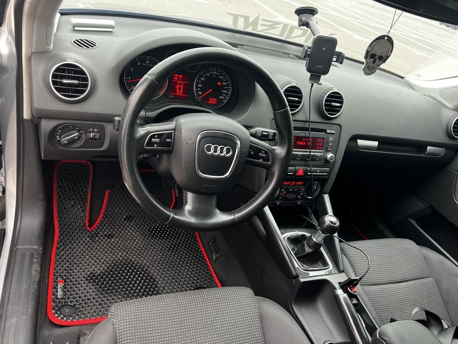 Продам Audi A3 S line