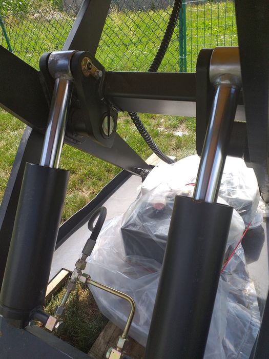 Stół hydrauliczny, stół warsztatowy