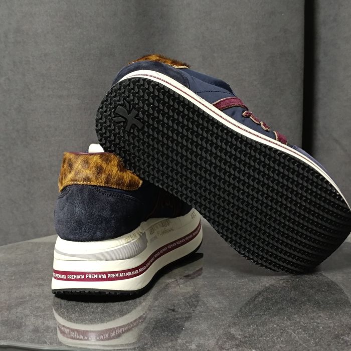 Жіночі кросівки Premiata оригінал максі подошва