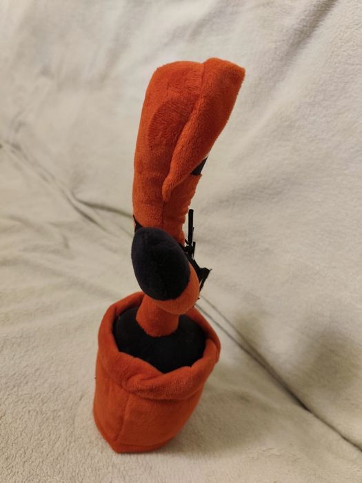 Танцующий кактус по типу игры в кальмара