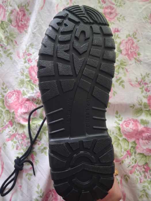 Buty czarne krótkie