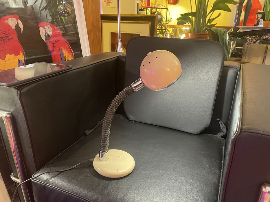 Vintage Italian Table Lamp Veneta Lumi 70s Beige Candeeiro de Secretaria / Mesa Space Age