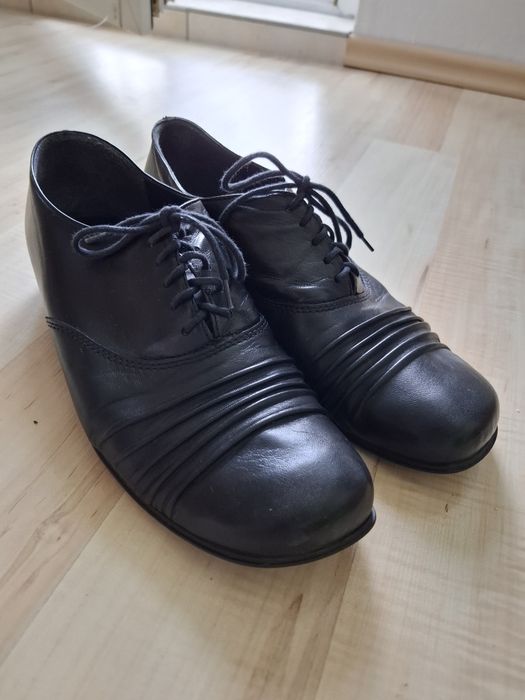 Buty skórzane czarne RYŁKO r.39