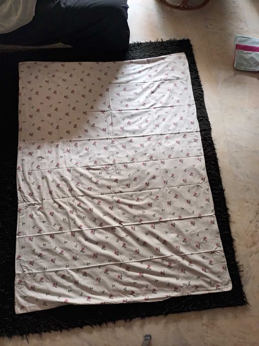 Conjunto de lençóis + cortinados + fronhas