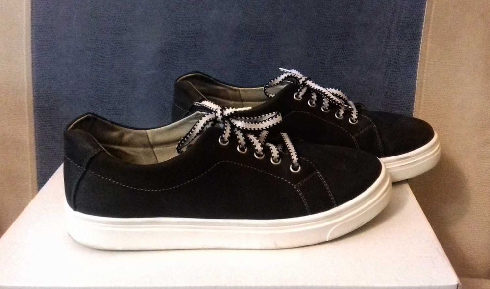 Кросівки  кеди чорні  шкіряні жіночі 39р./  Кроссовки чёрные