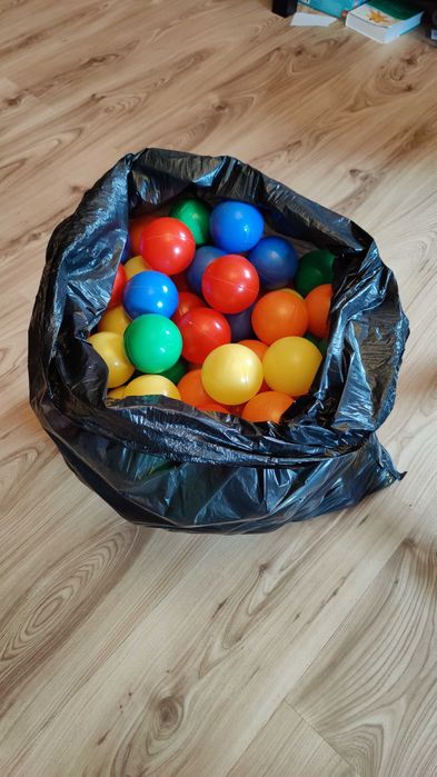 Kulki do suchego basenu