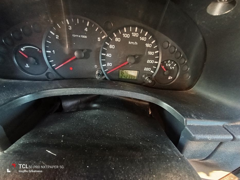 Ford Transit connect 1.8 tdci 5 lugares