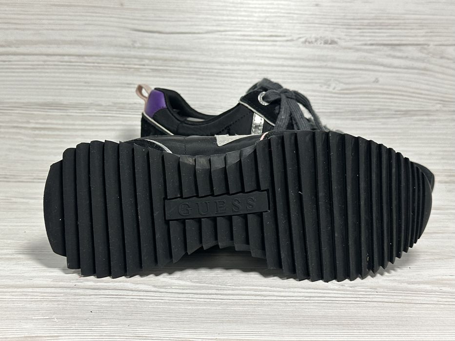 Guess 39 25.5см. Оригінал