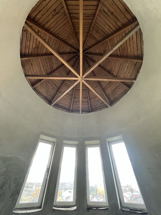 Видова 1-кімнатна кв.Надаєм бригаду для ремонту.є відеоогляд