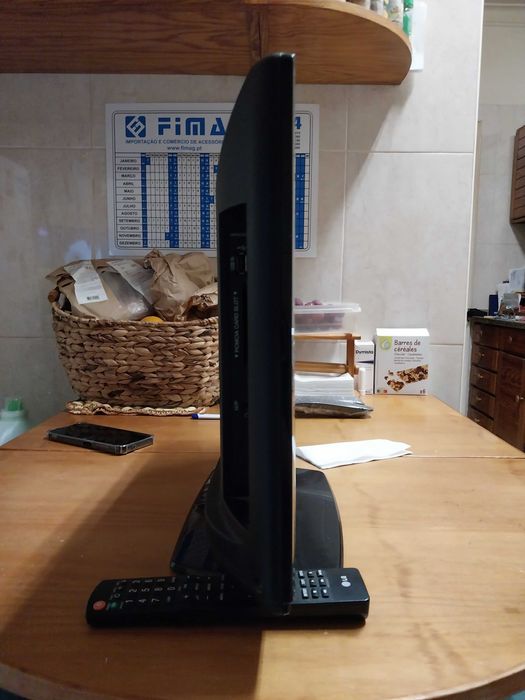 Televisão LG LCD 55cm 22pol