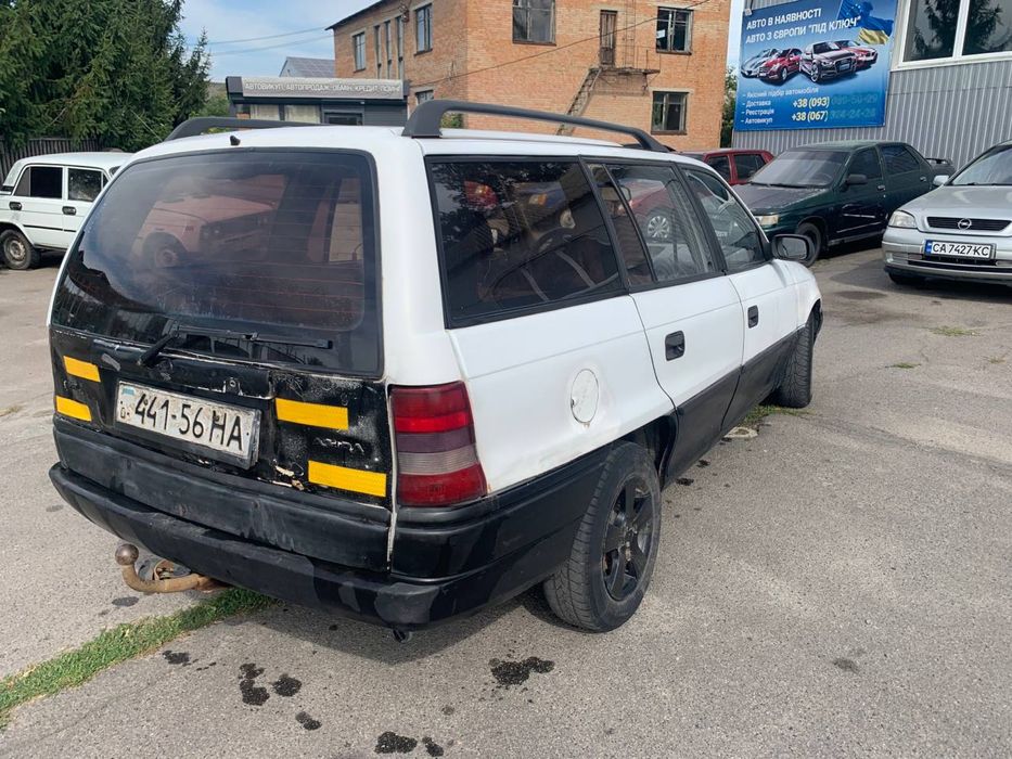 Опель астра універсал