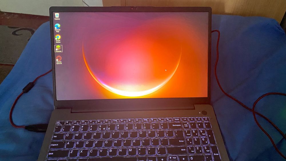 ноутбук Lenovo Ideapad 3