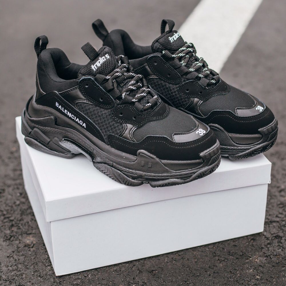 Balenciaga triple s olx sale