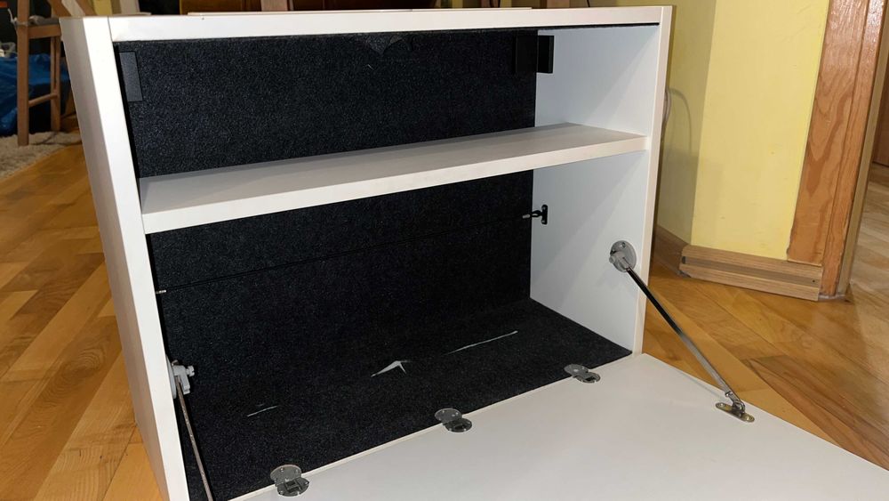 Ikea Ludvig biała otwierana szafka wisząca na rtv, elektronikę, laptop