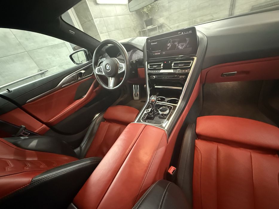 BMW 840D офіційний автомобіль