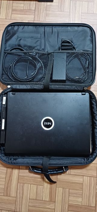 Ноутбук MSI (на запчастини)