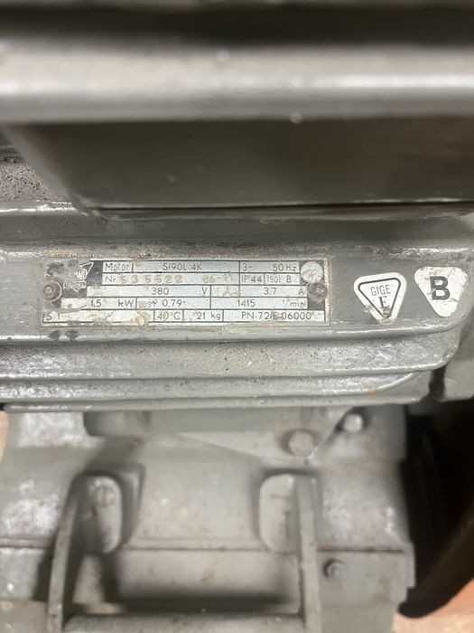 Cykliniarka do parkitu