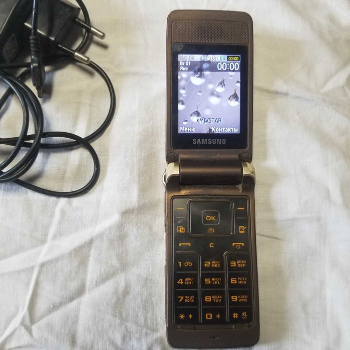 Мобильный,Samsung S3600,зарядк,фарфор, статуэтк, sharp