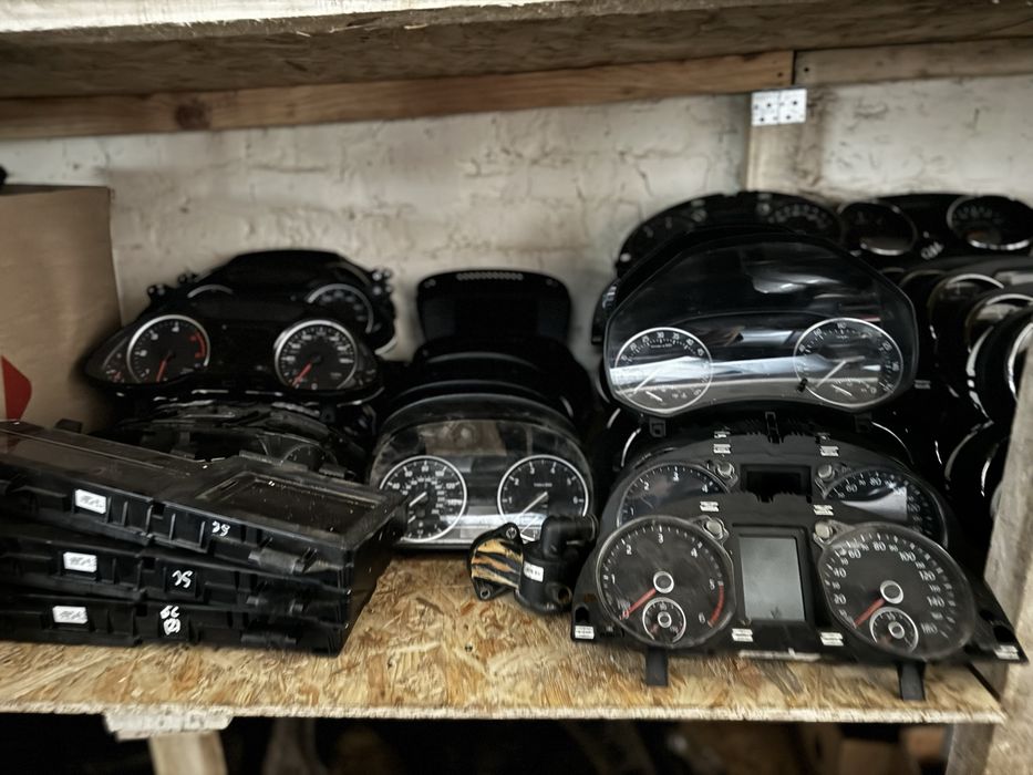 Приборна панель Nissan