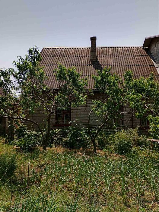 +Продам часть  дома  ул. 12 Апреля район Набережной 32000 дол.