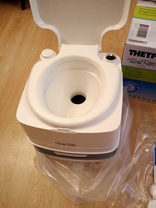 Toaleta przenośna  Porta Potti przyczepa kempingowa, kamper itp