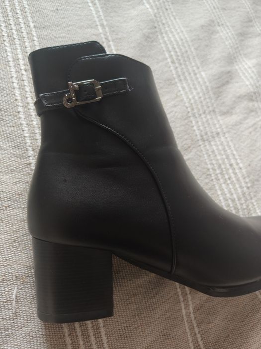 Botki Enplus 39 na klocku 5,5 cm • Nowe • Jesień/Zima • TikTok logo
