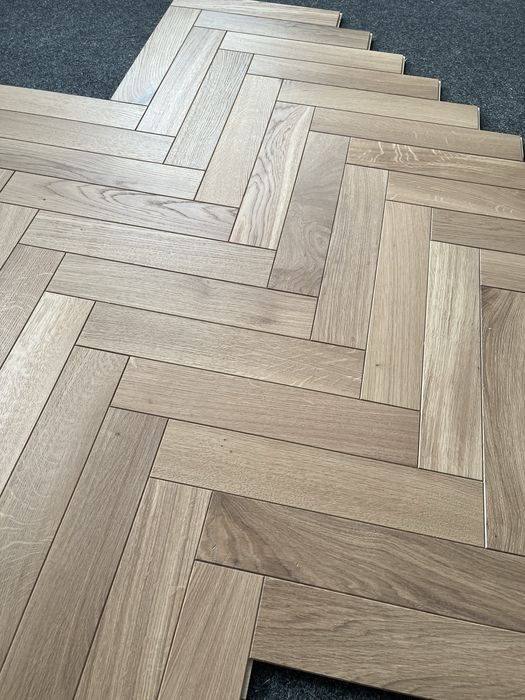 Podłoga Jodełka Dąb Natur, 15x80x400mm,Olej BRESLAU x2