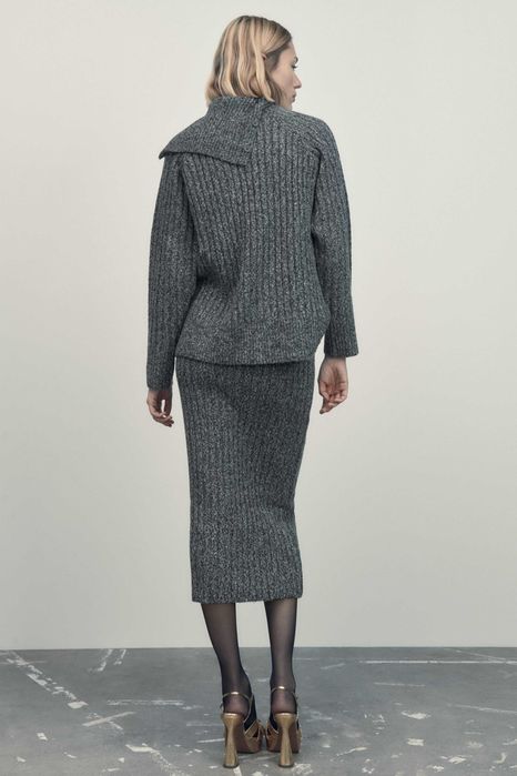 Sweter z fantazyjnym deloltem Zara, 36