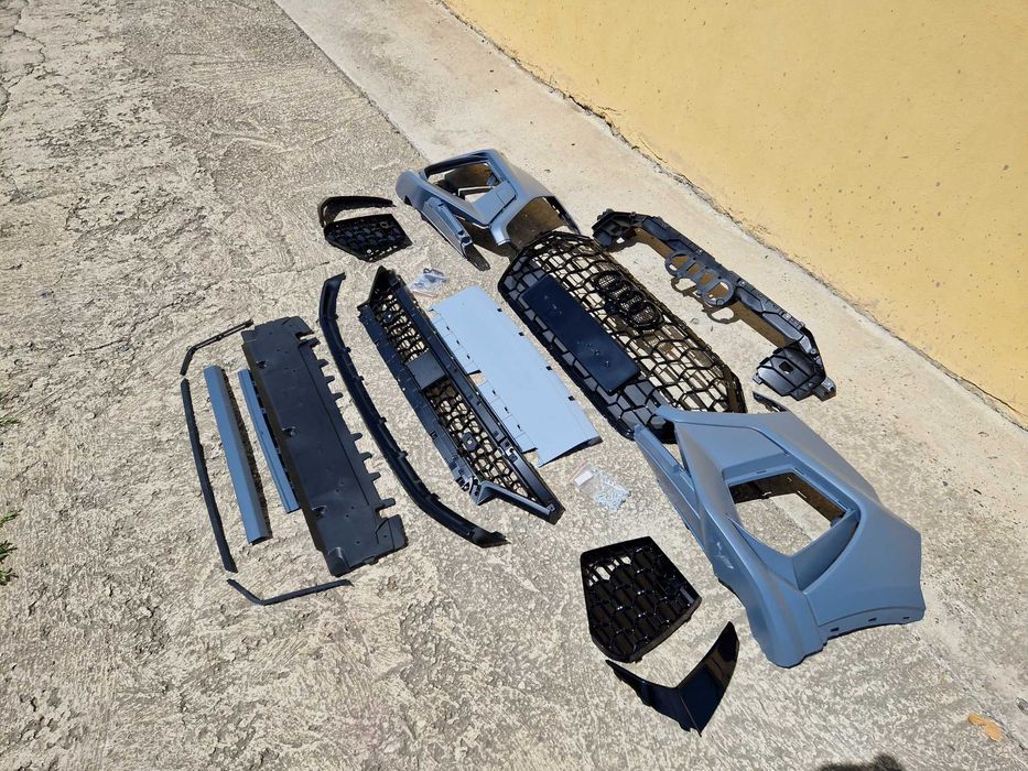 Передний бампер на Audi Q3 83a 2018-22 года  стиль RSQ3