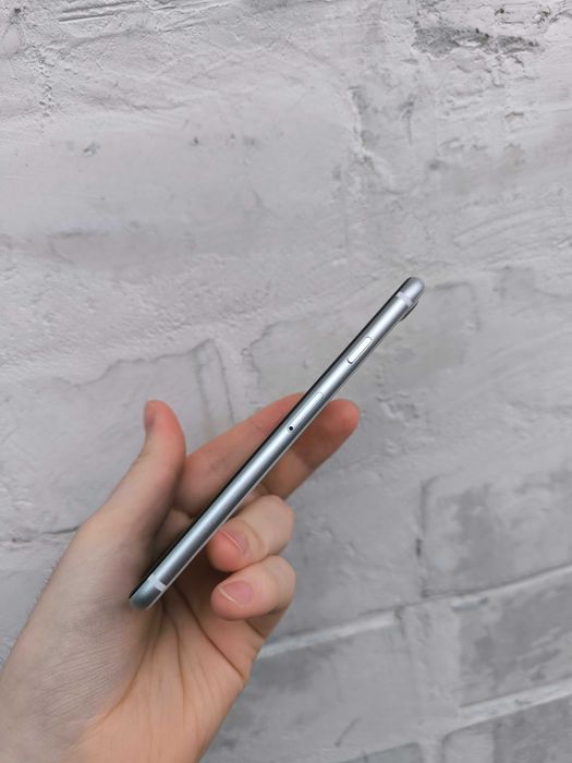 Apple iPhone SE 2020 64GB Neverlock