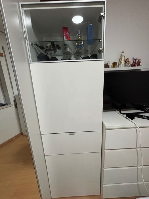 Itens a partir de 18€- roupeiro branco