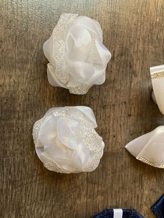 Красивые украшения на волосы обруч заколка резинка