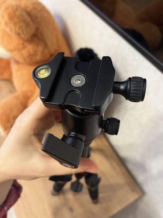 Професійний штатив