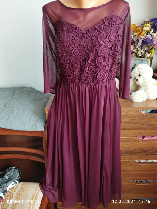 Плаття розміру 54-56